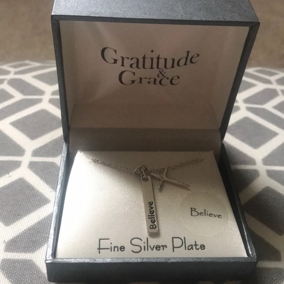 Silver cross necklace with “believe” charm - Picture 1 of 1